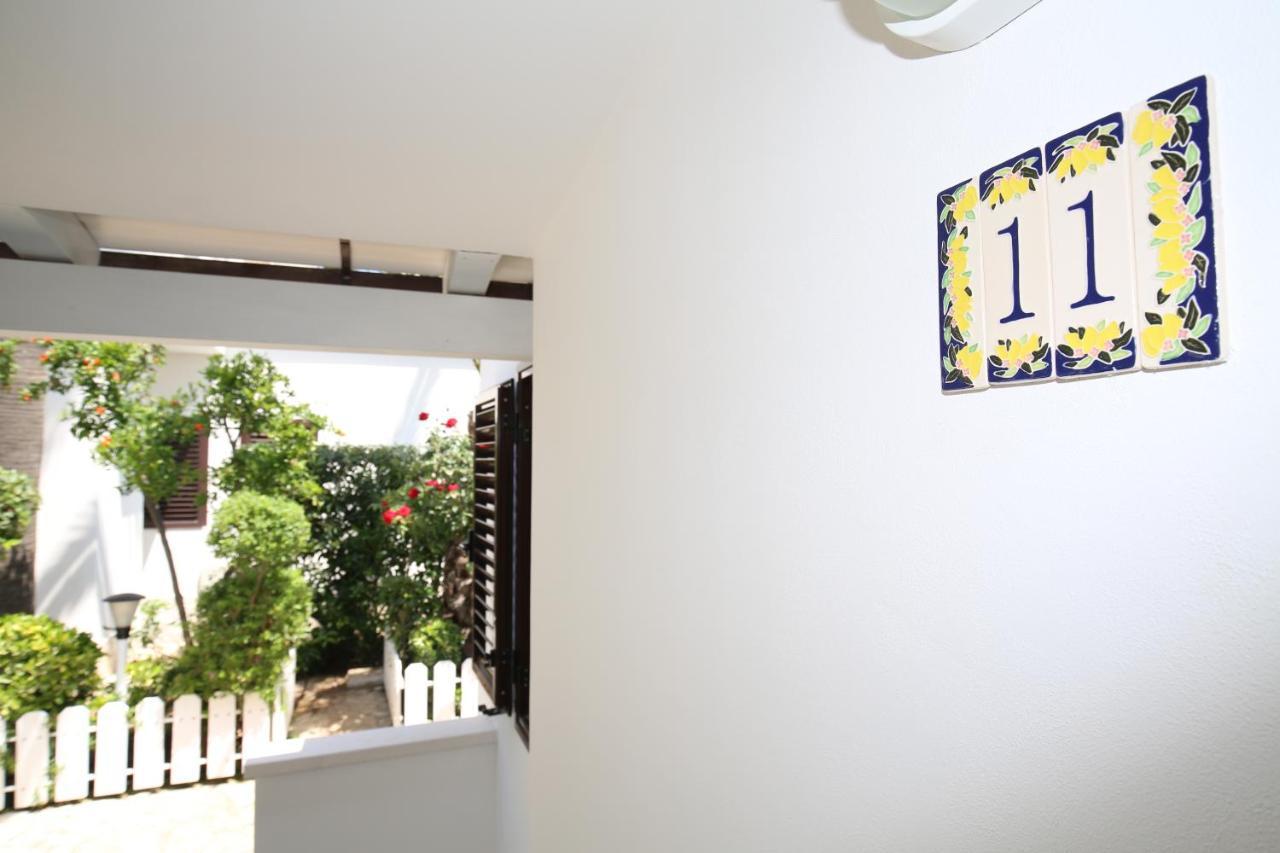 Residence La Conchiglia Вьесте Экстерьер фото